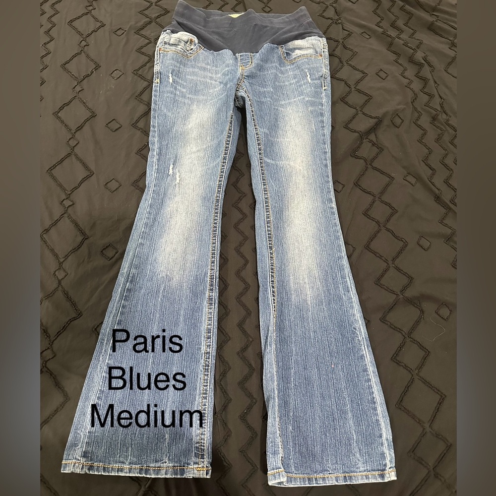 Women’s size medium maternity jeans